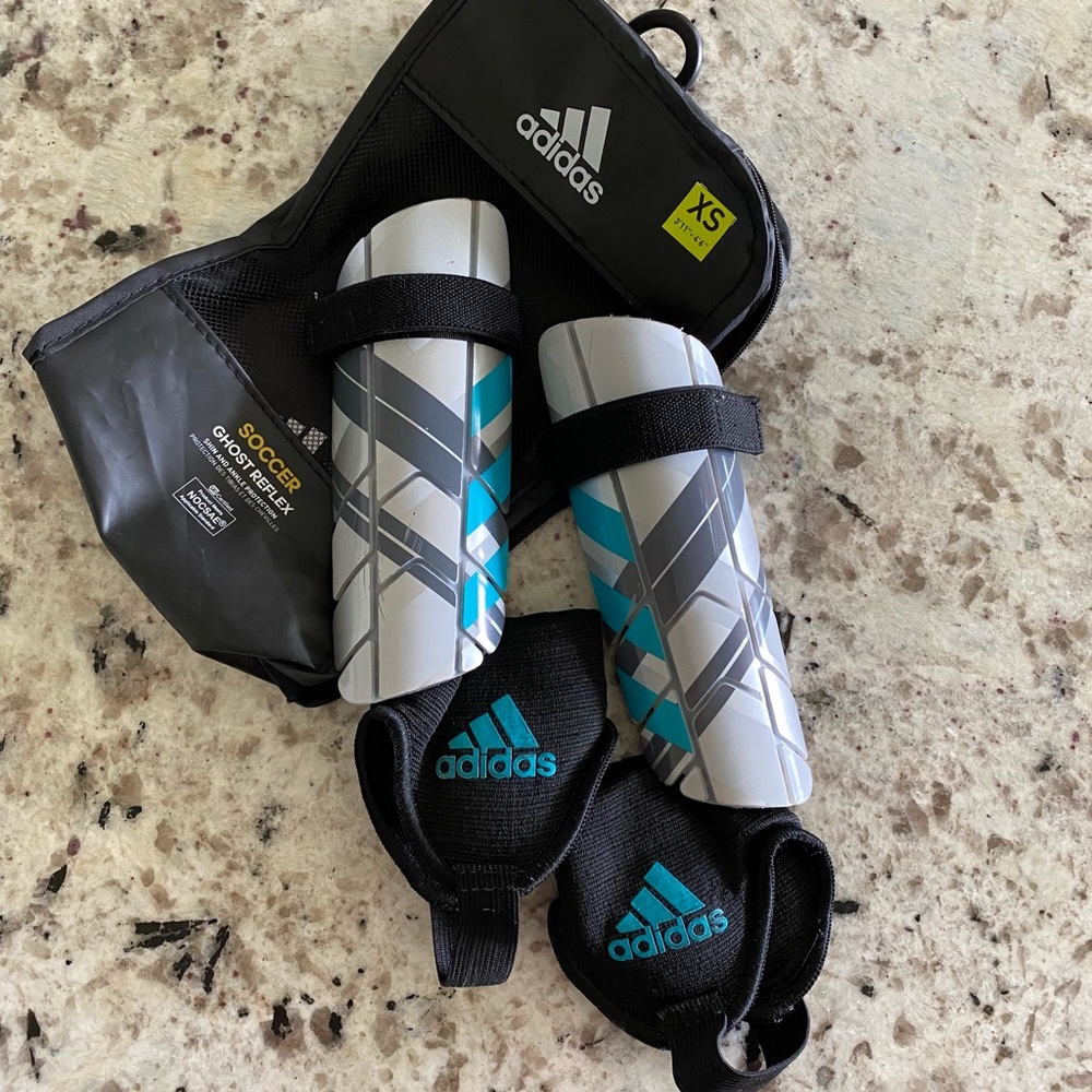 Adidas kids shin guards